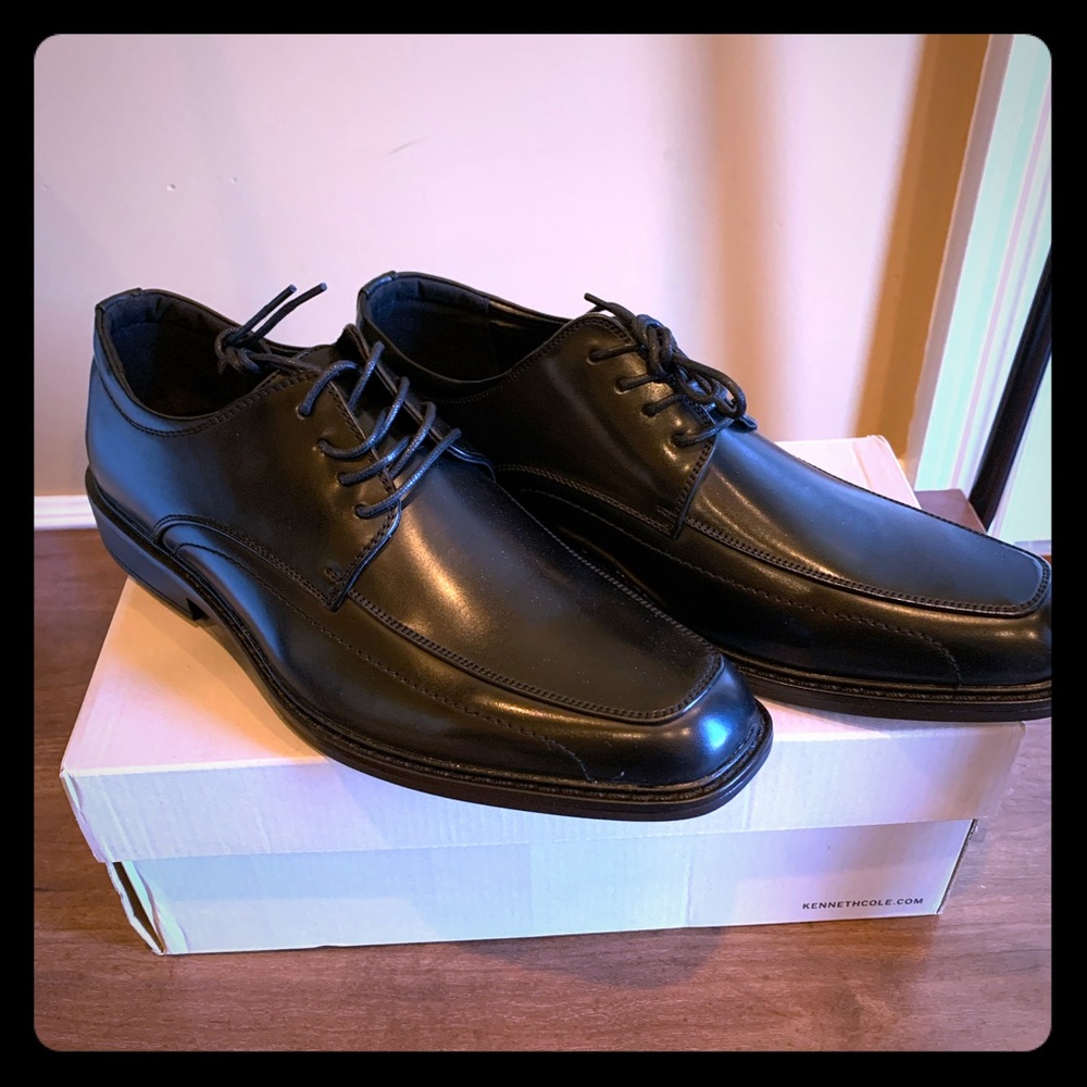 Kenneth Cole Reaction Lace Up Oxfords, Mens Sz 9